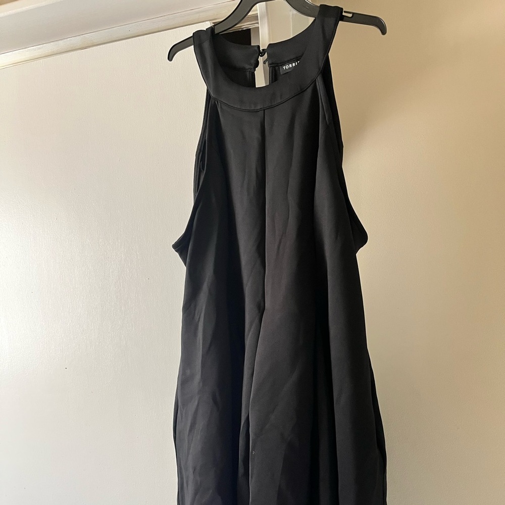 Torrid size 1 black dress with pockets